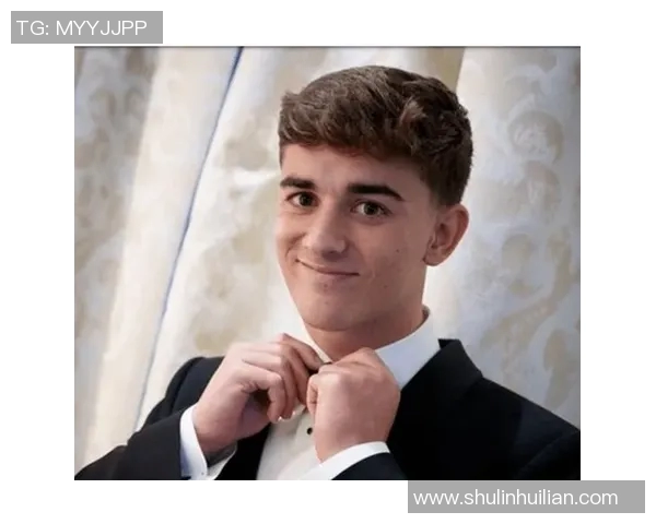 巴西娃娃脸足球明星的魅力与传奇之路揭秘